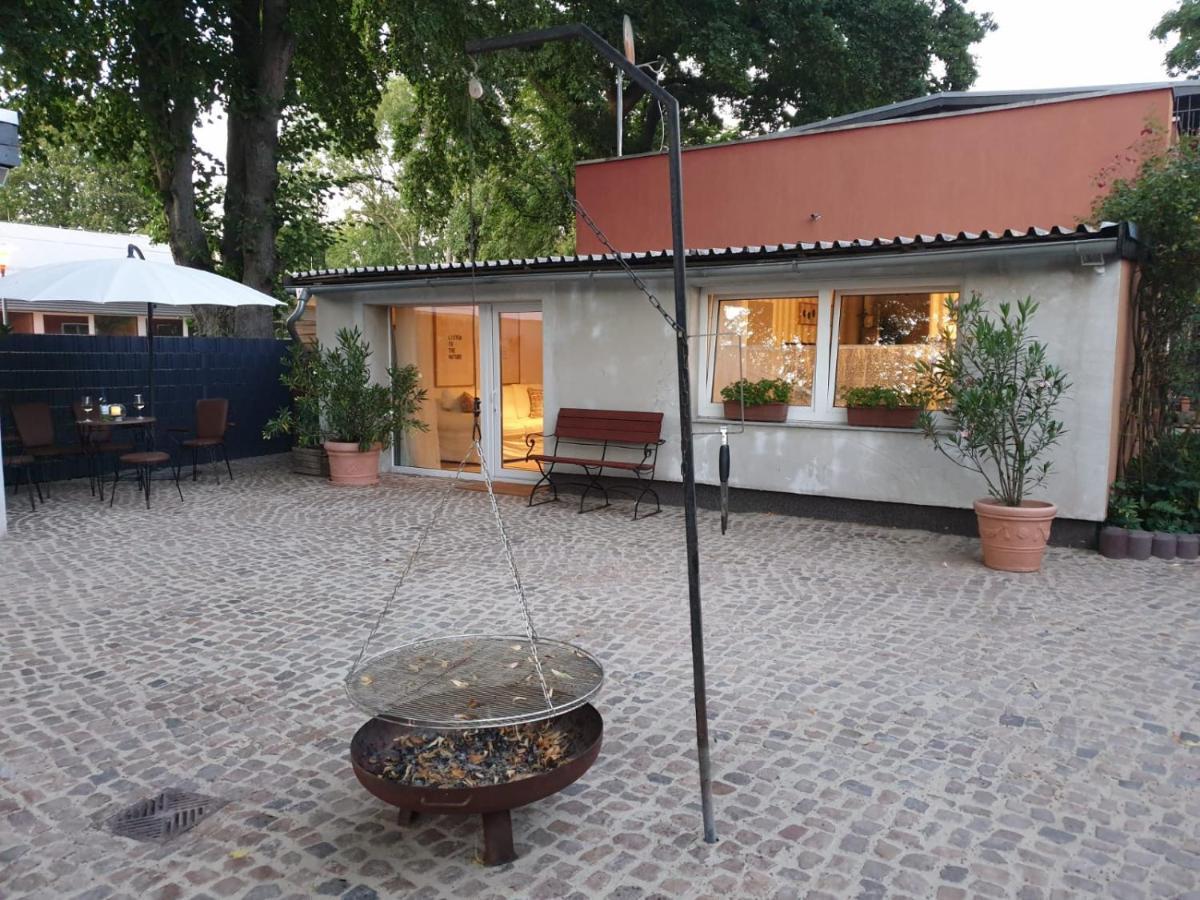 Ferienwohnung Lindenhof, Zentrumsnah Mit Terrasse Und Grillmoeglichkeit Magdeburg Eksteriør billede