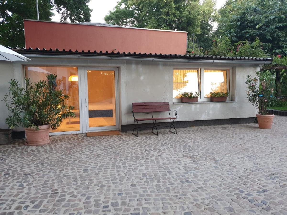 Ferienwohnung Lindenhof, Zentrumsnah Mit Terrasse Und Grillmoeglichkeit Magdeburg Eksteriør billede